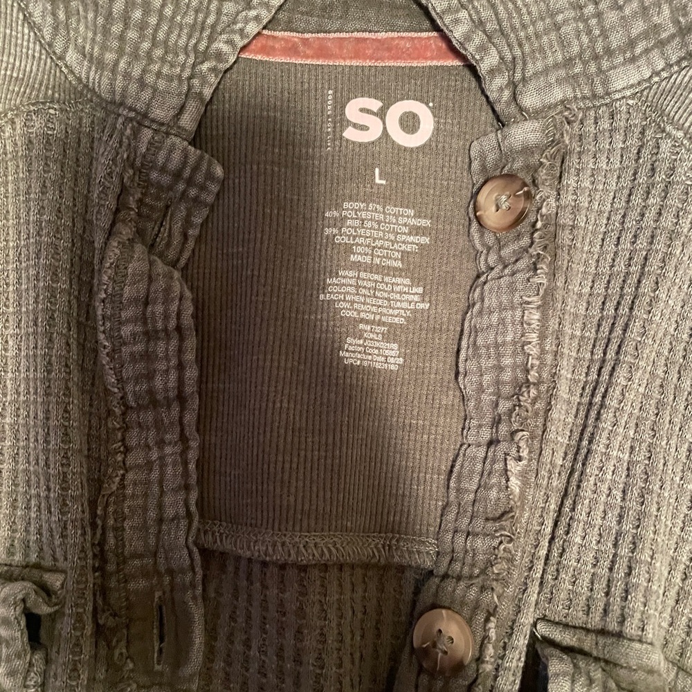 SO Textured Olive Shirt with Buttons, L - Picture 2 of 3